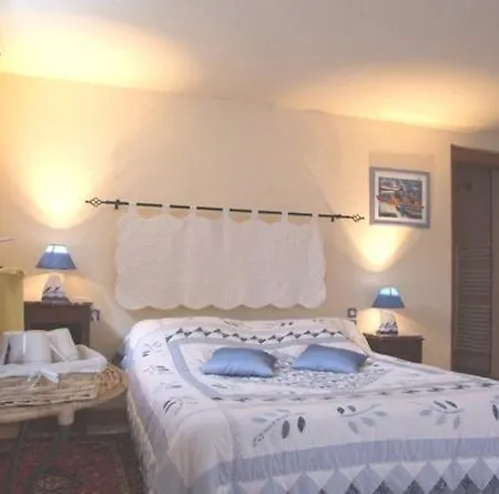 Chambres D'hotes Et Roulottes Le Clos Du Quesnay Mauquenchy